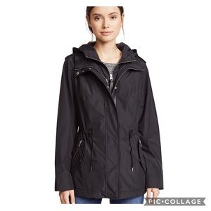 MELITA RAIN JACKET